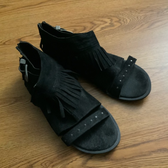 Curations Caravan embellished sandals size 10 - Picture 2 of 5